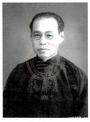 董众先生像